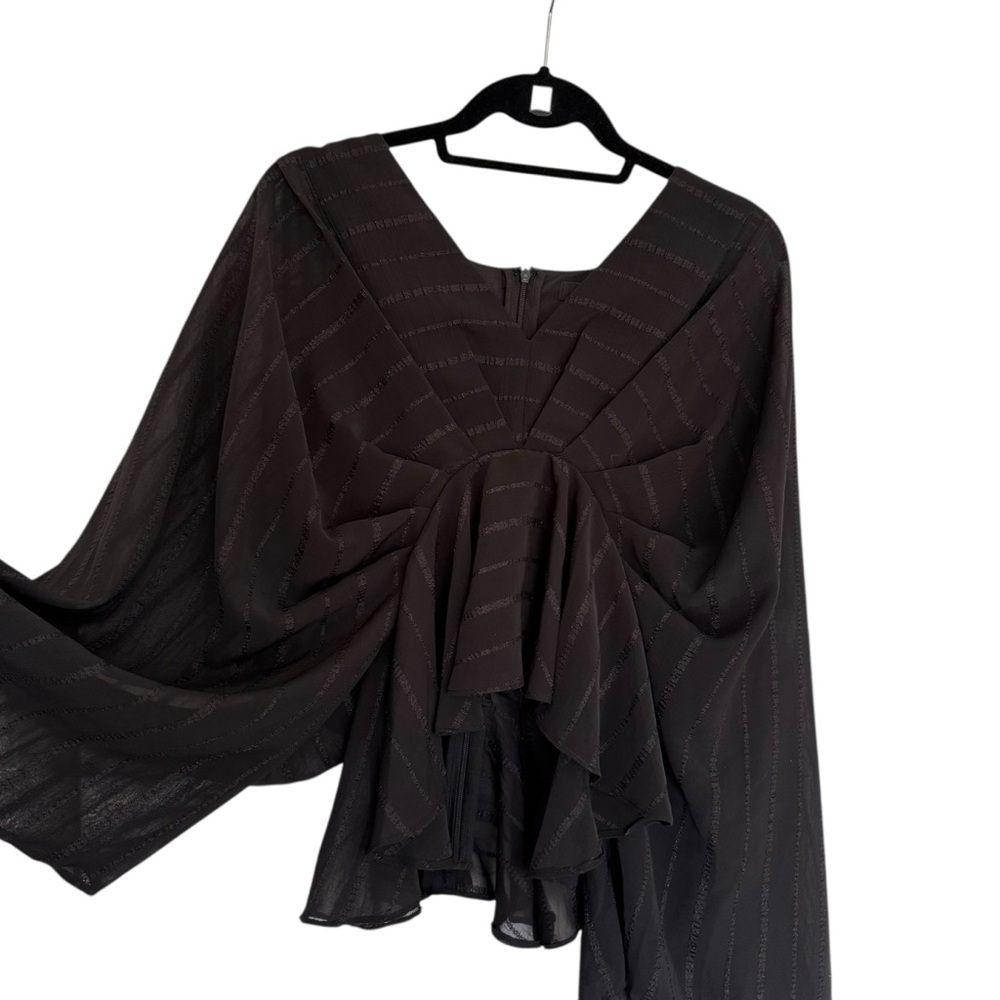 Lulus Elegant Black Flowy Blouse.NWT